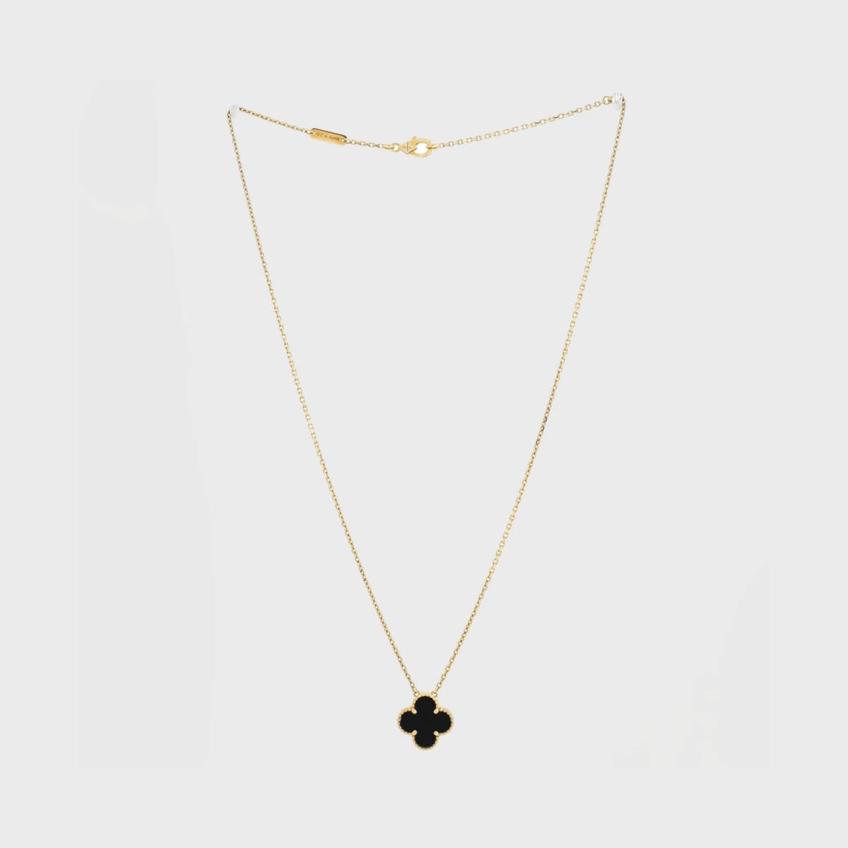 Van Cleef &amp; Arpels Alhambra
