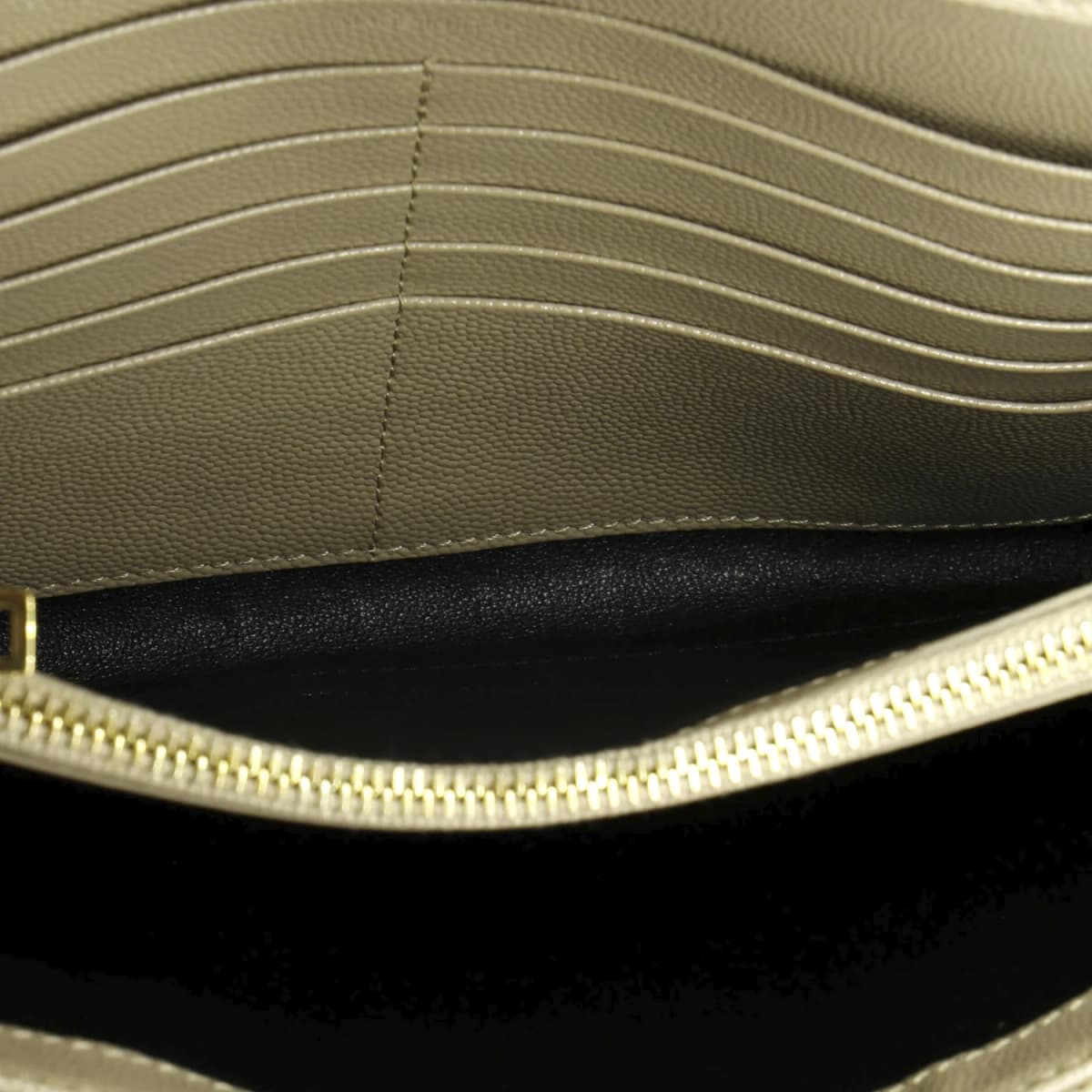 Saint Laurent Saint Laurent